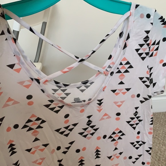 Criss Cross Back Top - Picture 3 of 3